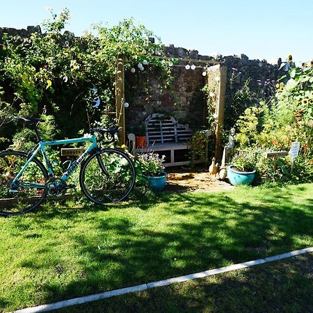 Norham Bike Yard Bed and Breakfast Exteriör bild